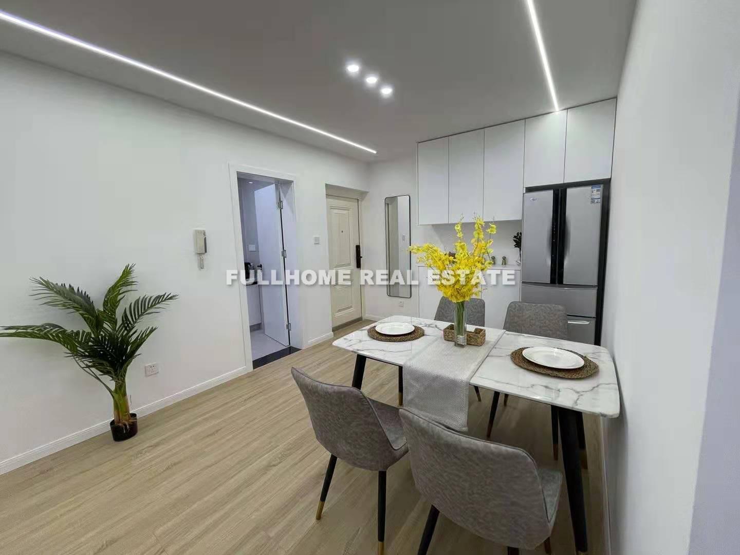 Lai xin Apartment - 2 bedroom apartment in Shanghai, Downtown, Downtown