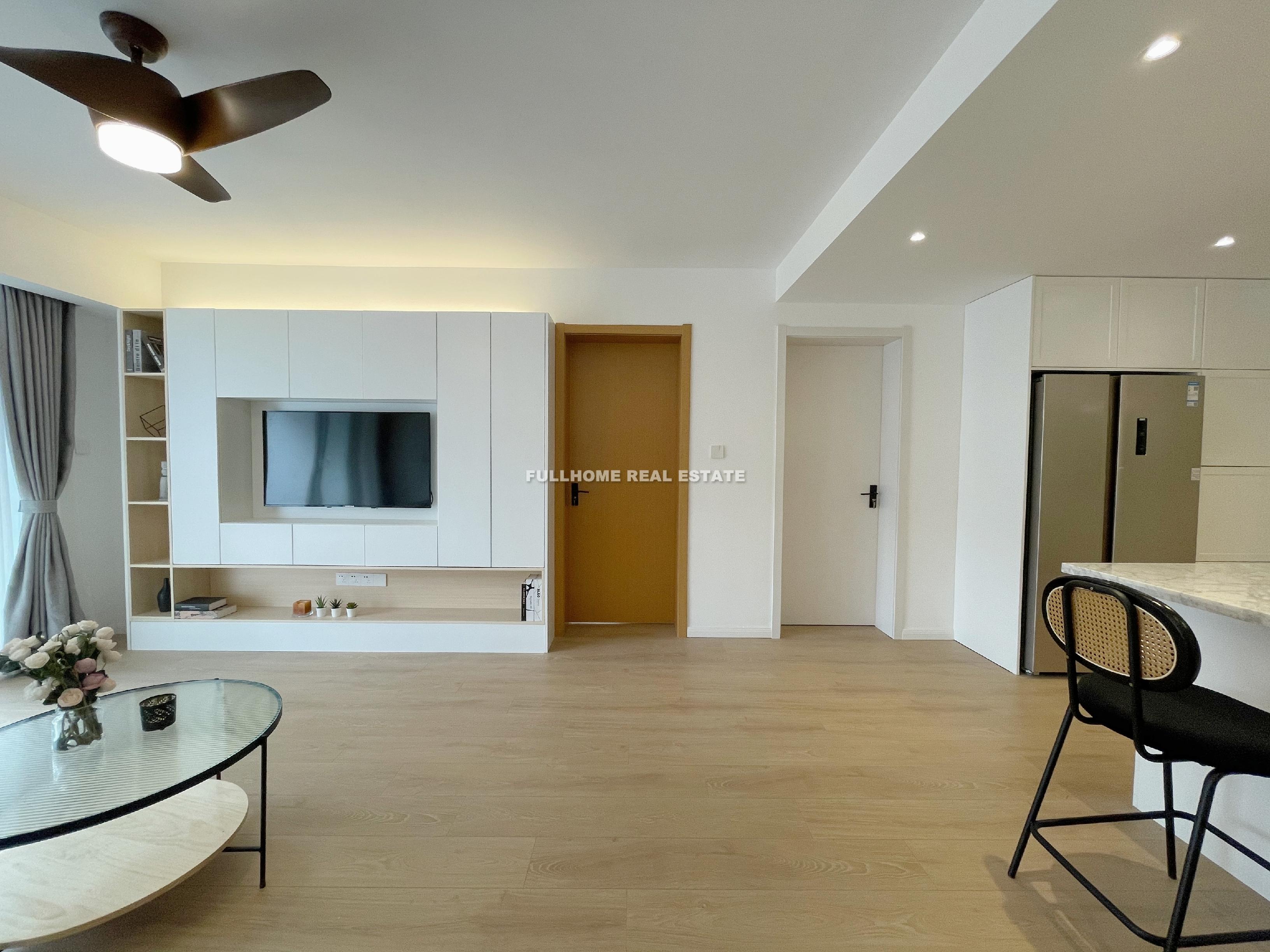 Jinping Apartment - 3 bedroom apartment in Shanghai, Downtown, Downtown
