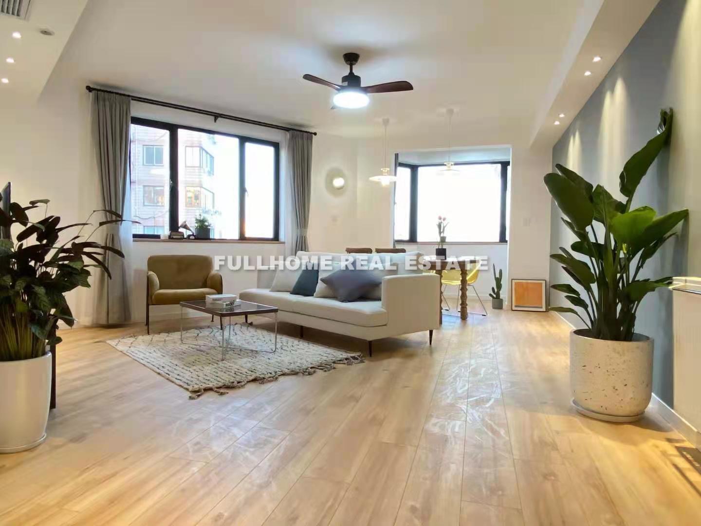 Jinghe Mansion - 2 bedroom apartment in Shanghai, Downtown, Downtown