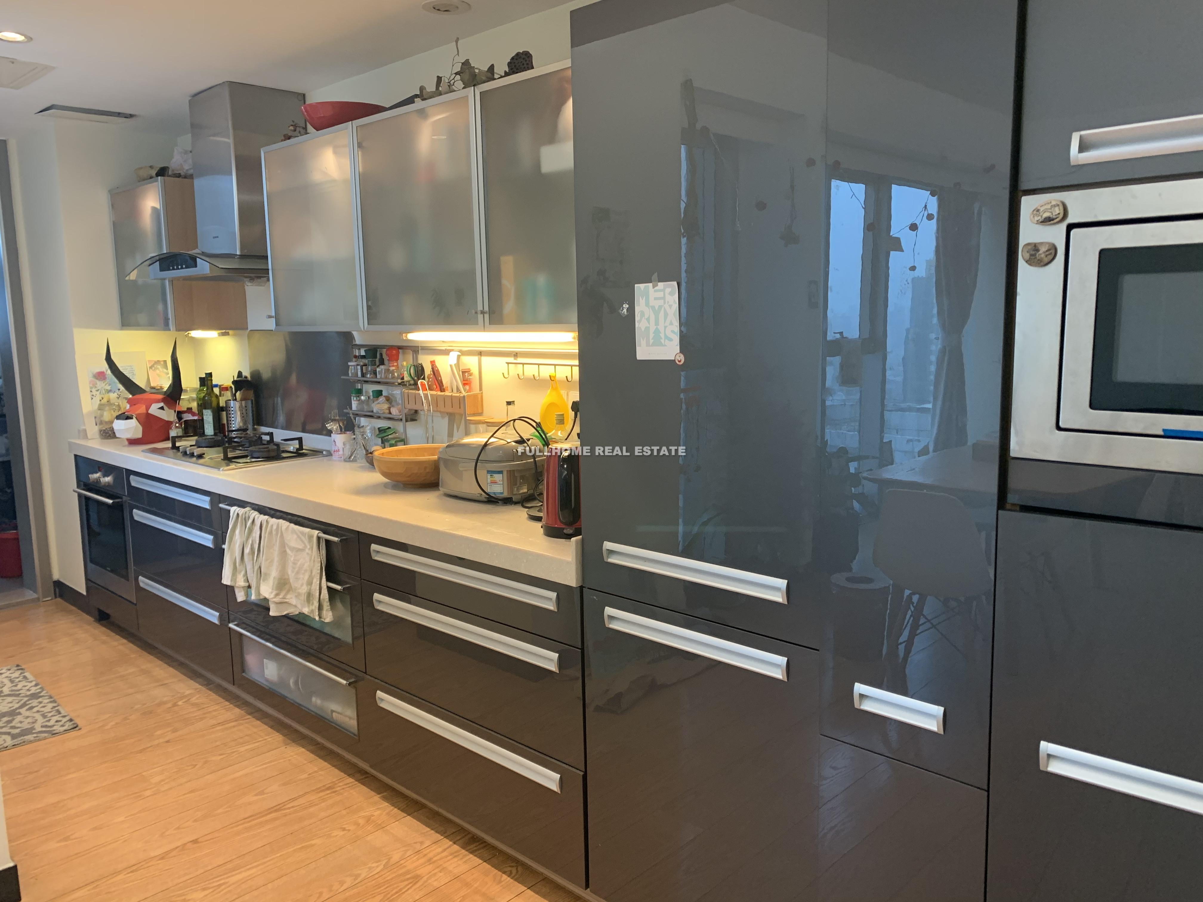 Crystal Pavilion - 2 bedroom apartment in Shanghai, Jing An, Downtown