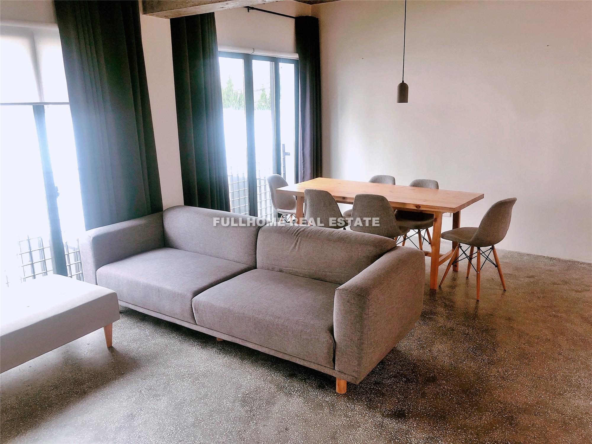 Same compound: Base Serviced Apartment@Song Yuan Road, 2 bedrooms in Shanghai