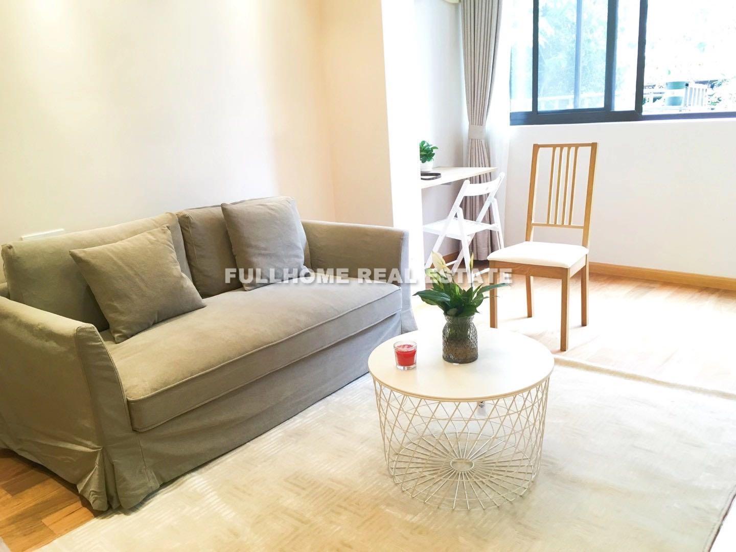 Same compound: Kehui Apartment, 1 bedrooms in Shanghai