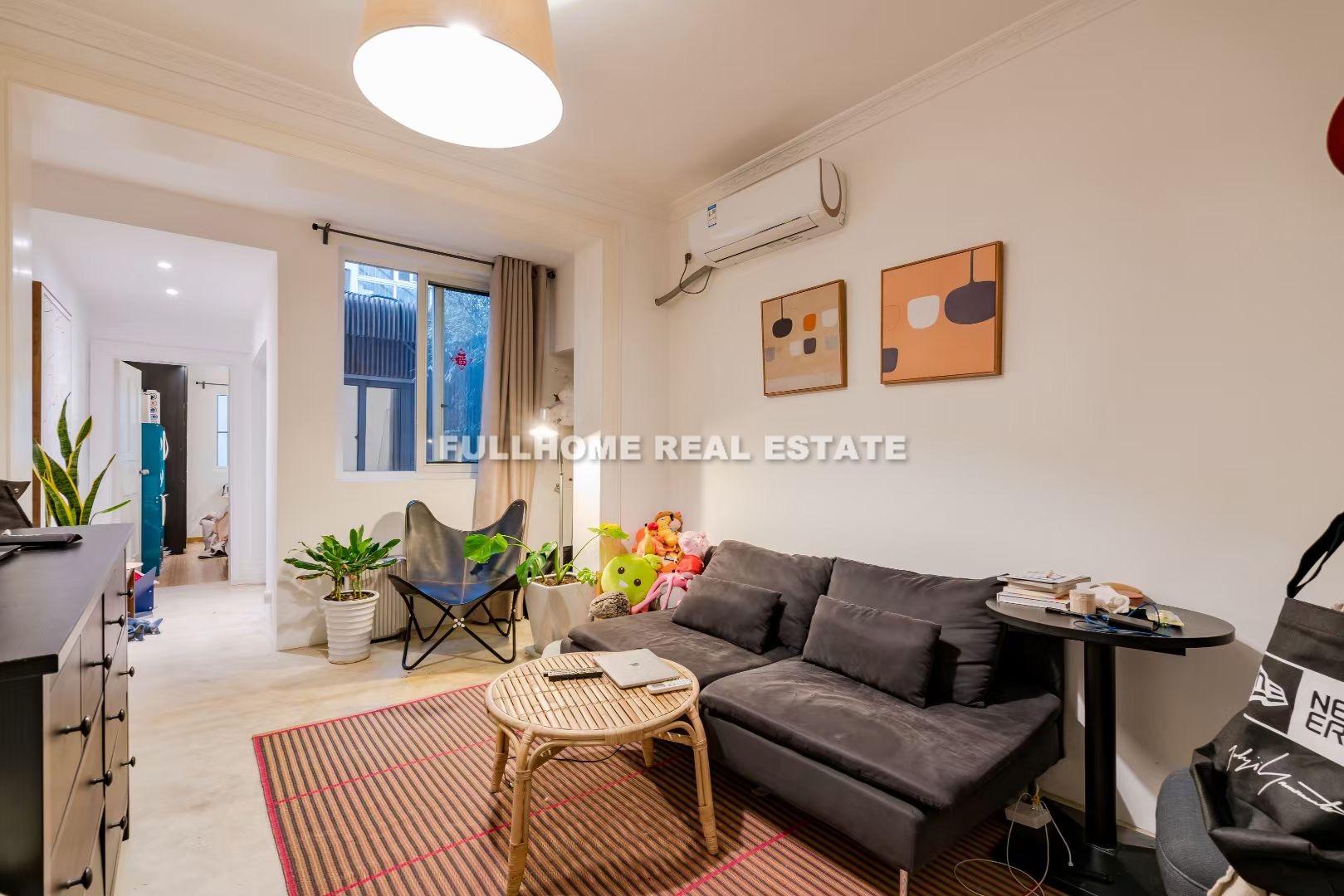 Lane 1-300 East Zhaohua Old House - 1 bedroom apartment in Shanghai, , 