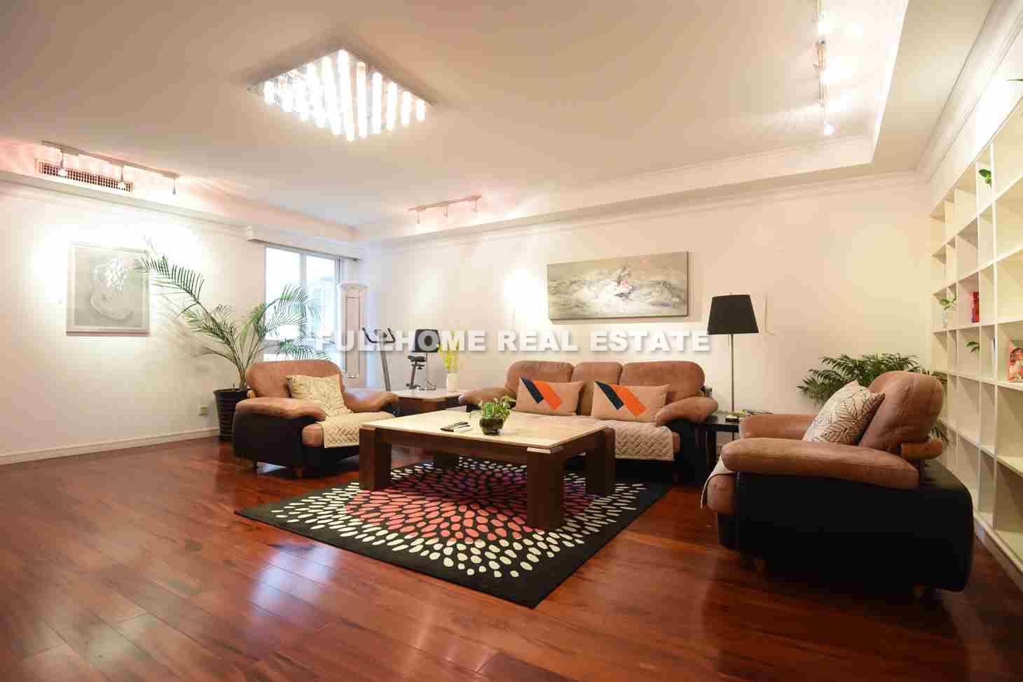 No1-200 Middle Jianguo Road Old House - 2 bedroom apartment in Shanghai, Xintiandi, Downtown