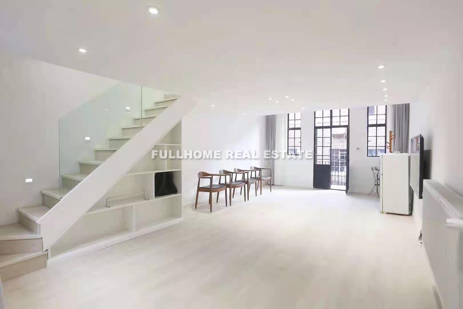 Lane 1-2000 Kangding Road Old House - 2 bedroom apartment in Shanghai, Downtown, Downtown
