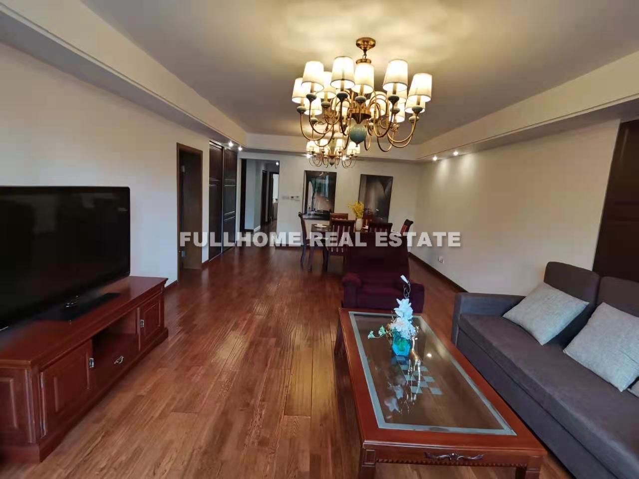 Park View - 3 bedroom apartment in Shanghai, Zhongshan Park, Downtown