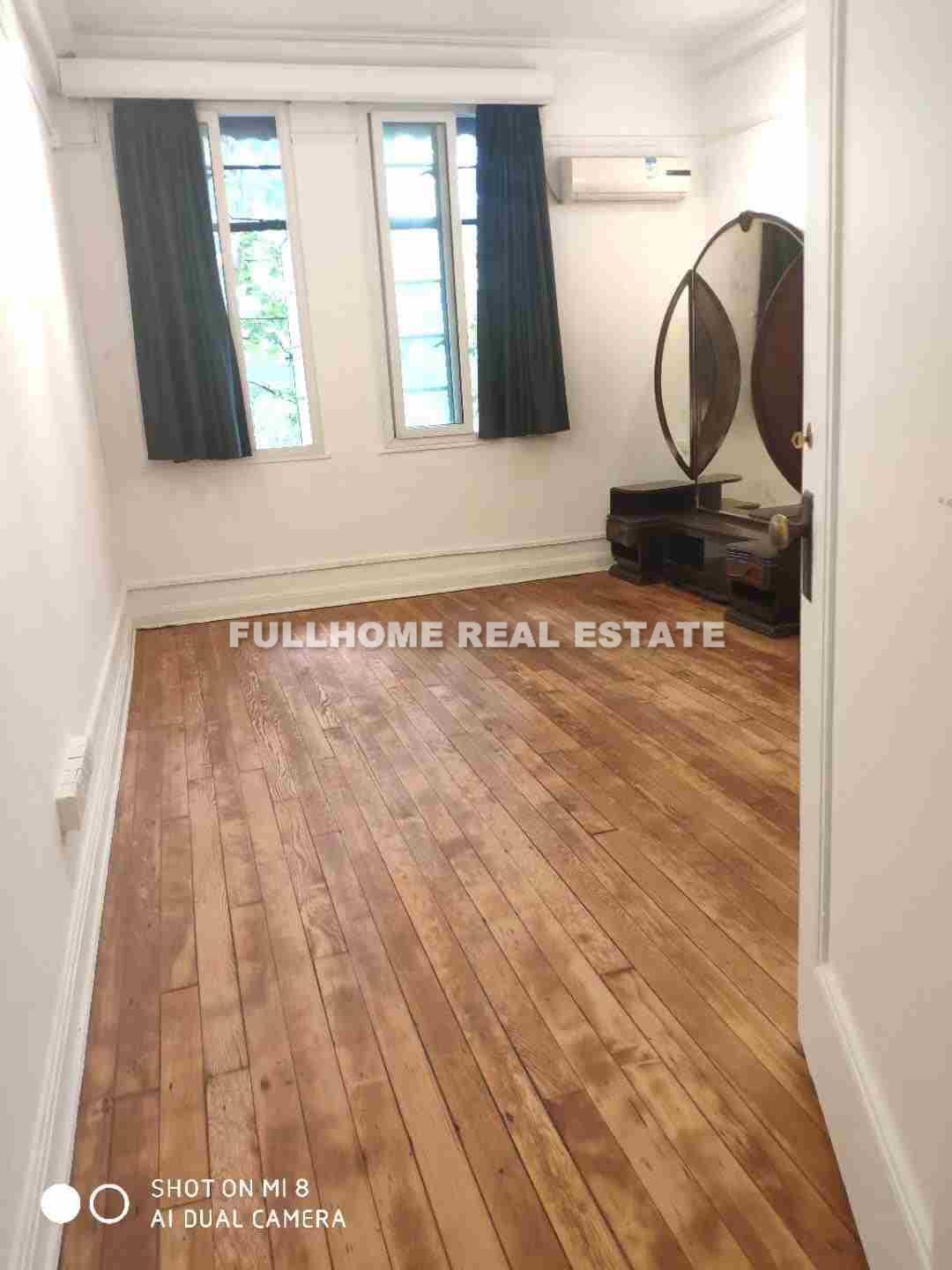 Lane 1-500 South Chongqing Road Old House - 2 bedroom apartment in Shanghai, Xintiandi, Downtown
