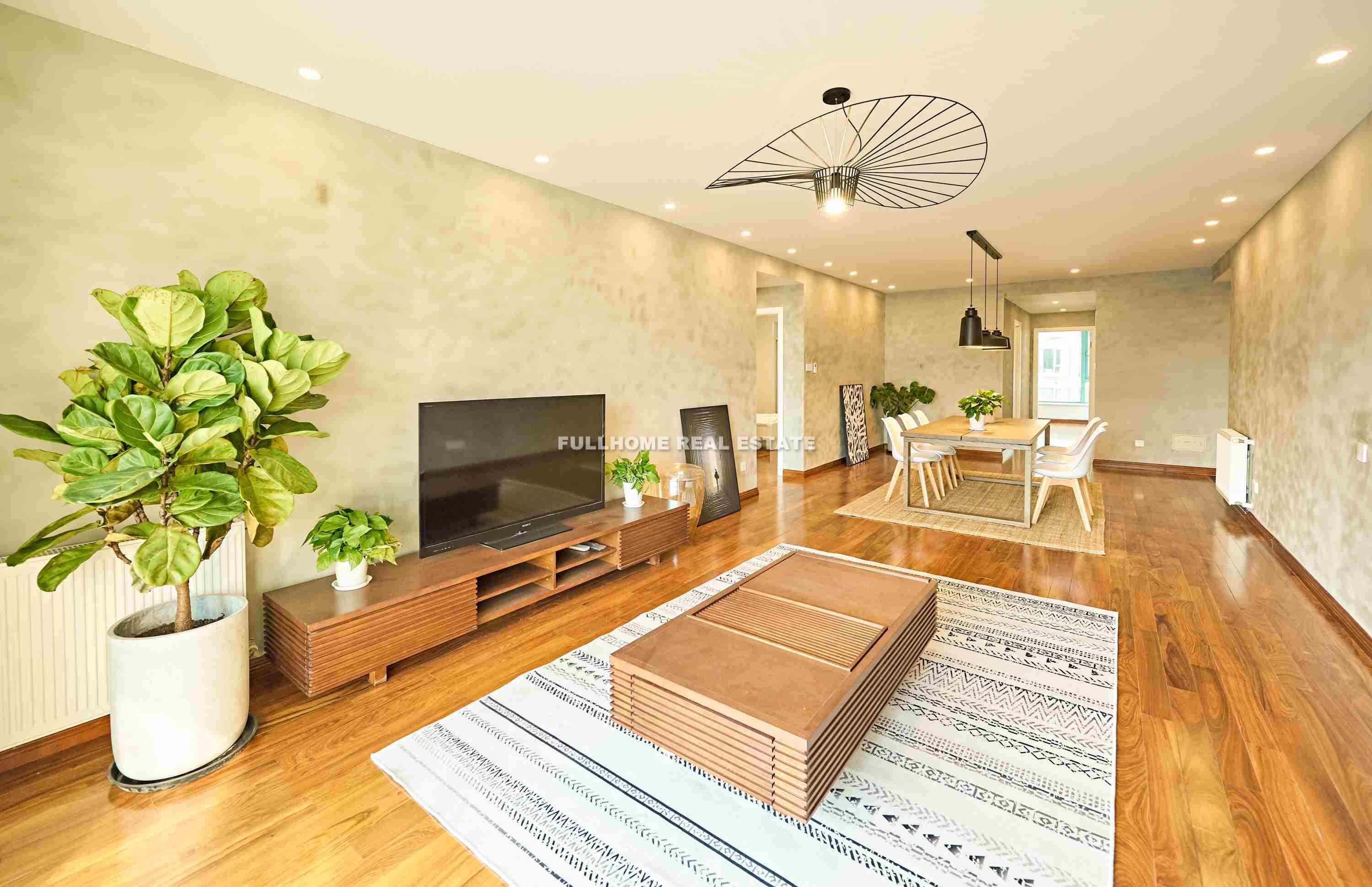 Xujiahui Garden - 4 bedroom apartment in Shanghai, Xujiahui, Downtown