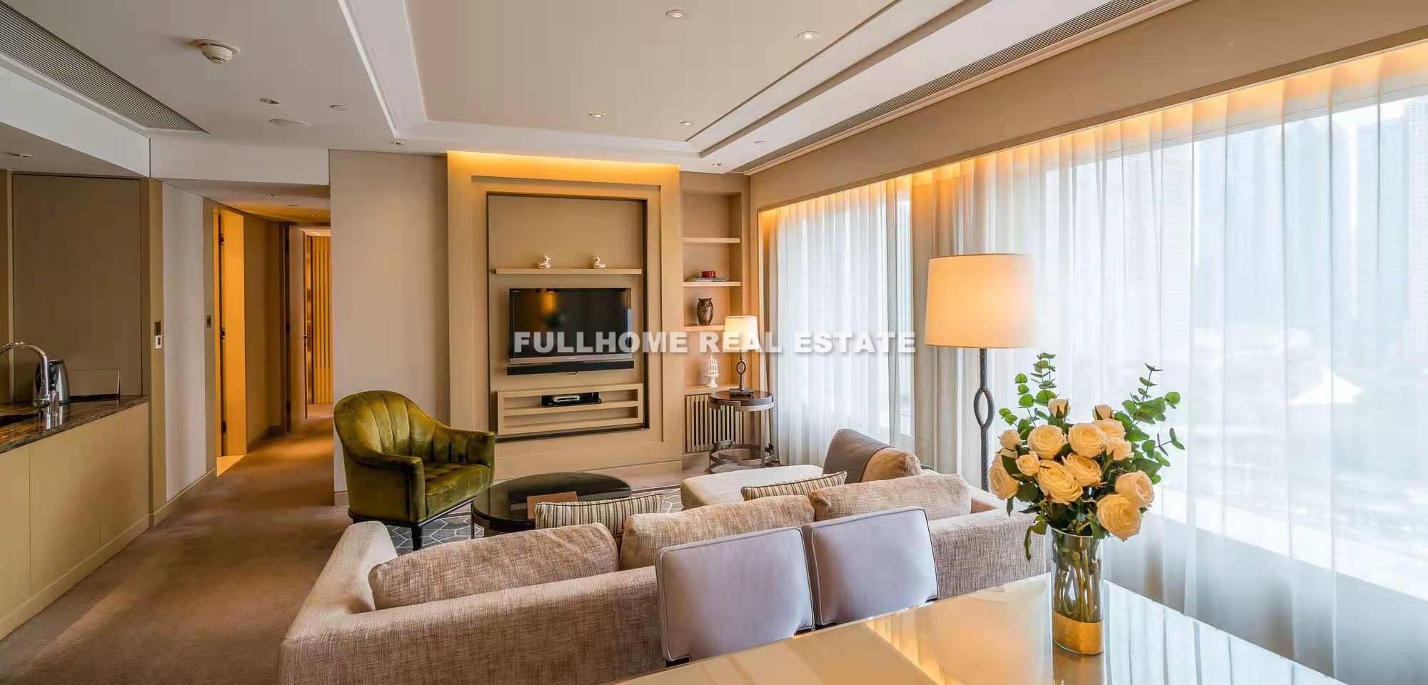 Same compound: IFC Residence, 2 bedrooms in Shanghai
