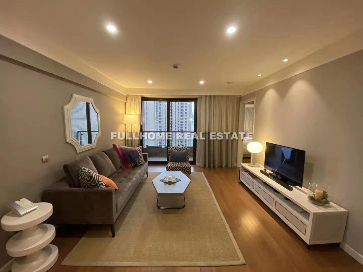 Same compound: Parkside Serviced Suites by Lanson Place, 2 bedrooms in Shanghai