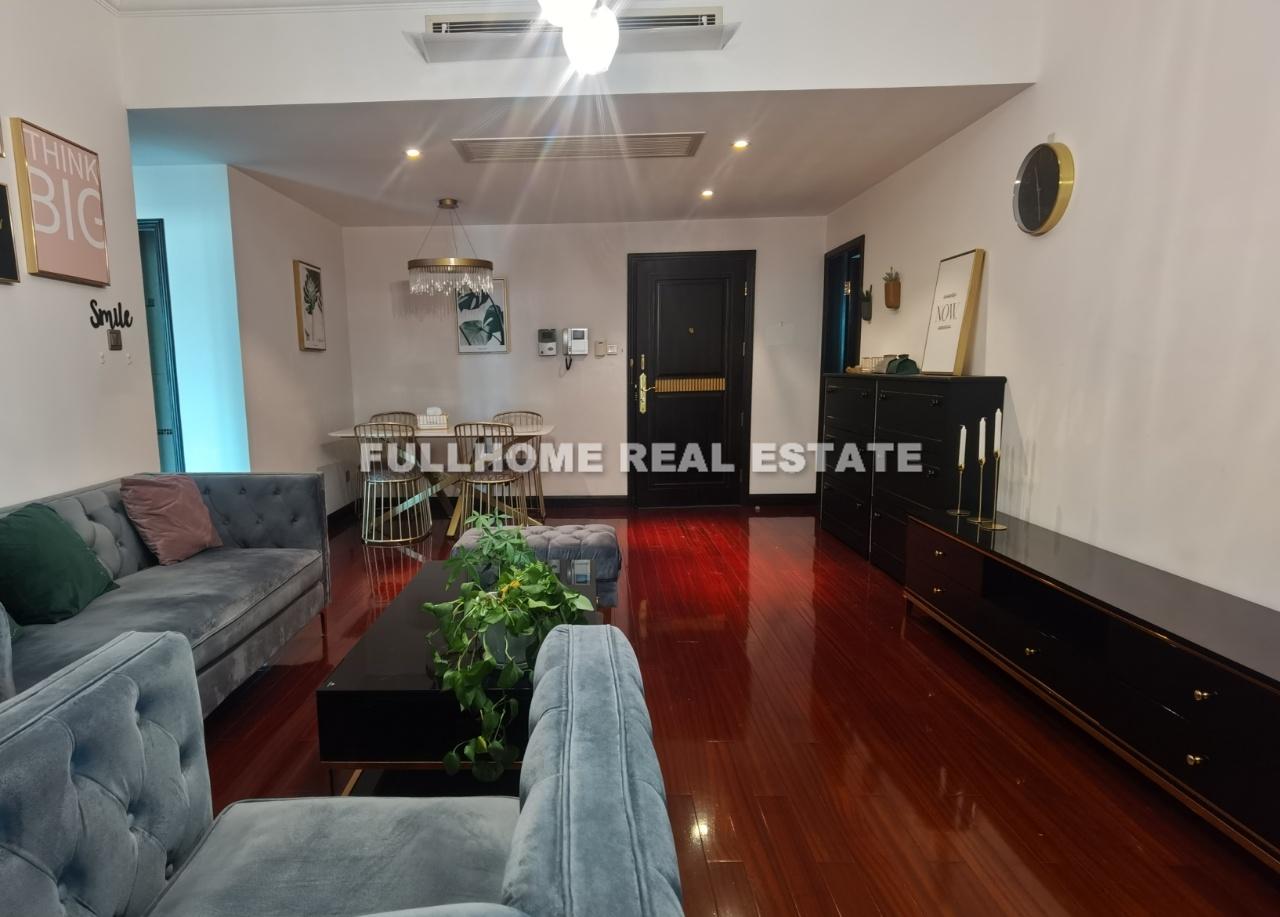 Shimao Riviera Garden - 1 bedroom apartment in Shanghai, Lujiazui, Pudong