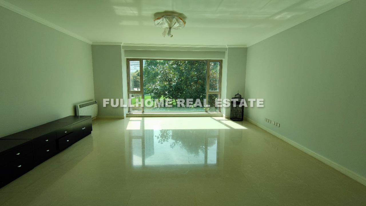 Shimao Riviera Garden - 3 bedroom apartment in Shanghai, Lujiazui, Pudong