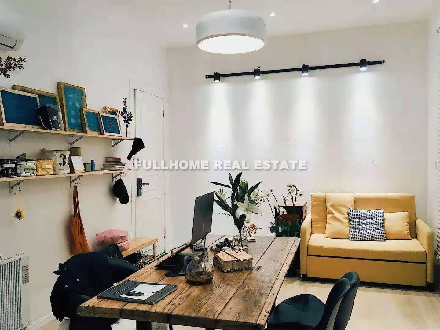 Lane 401-800 Changle Road Old House	 - 2 bedroom apartment in Shanghai, Jing An, Downtown