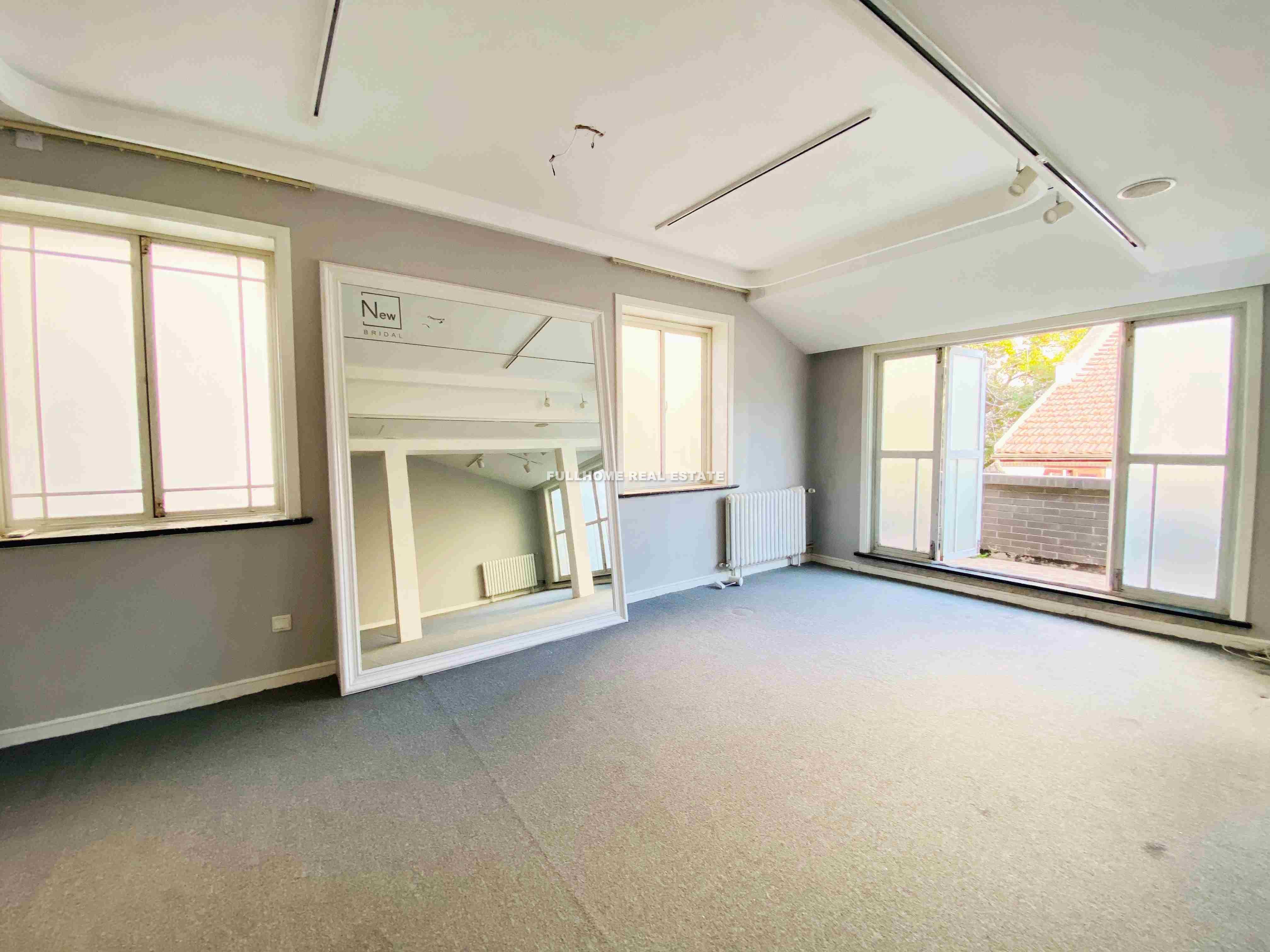 Lane 1-1000 North Shanxi Road Old House - Interior view 5, Shanghai rental property