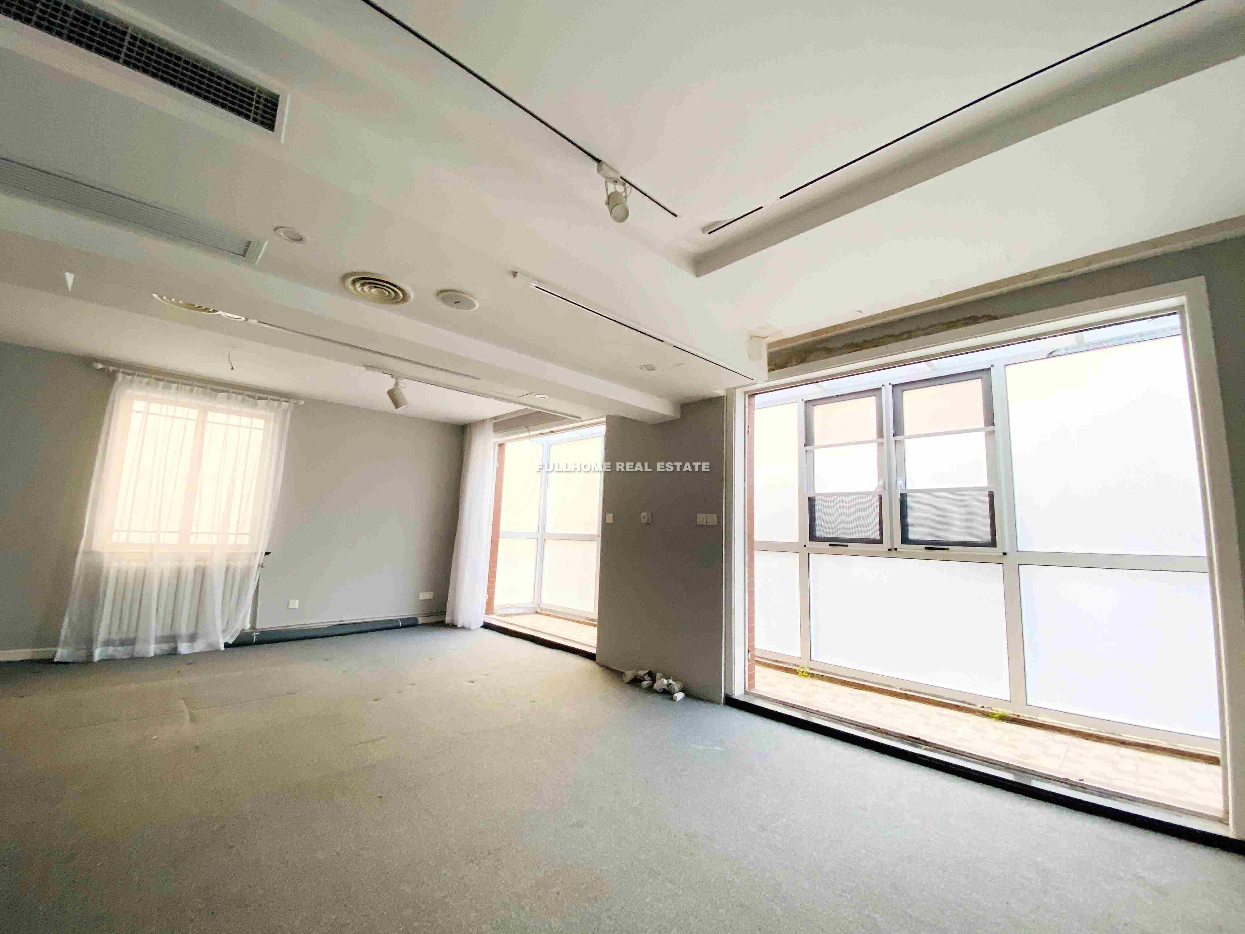 Lane 1-1000 North Shanxi Road Old House - Interior view 2, Shanghai rental property