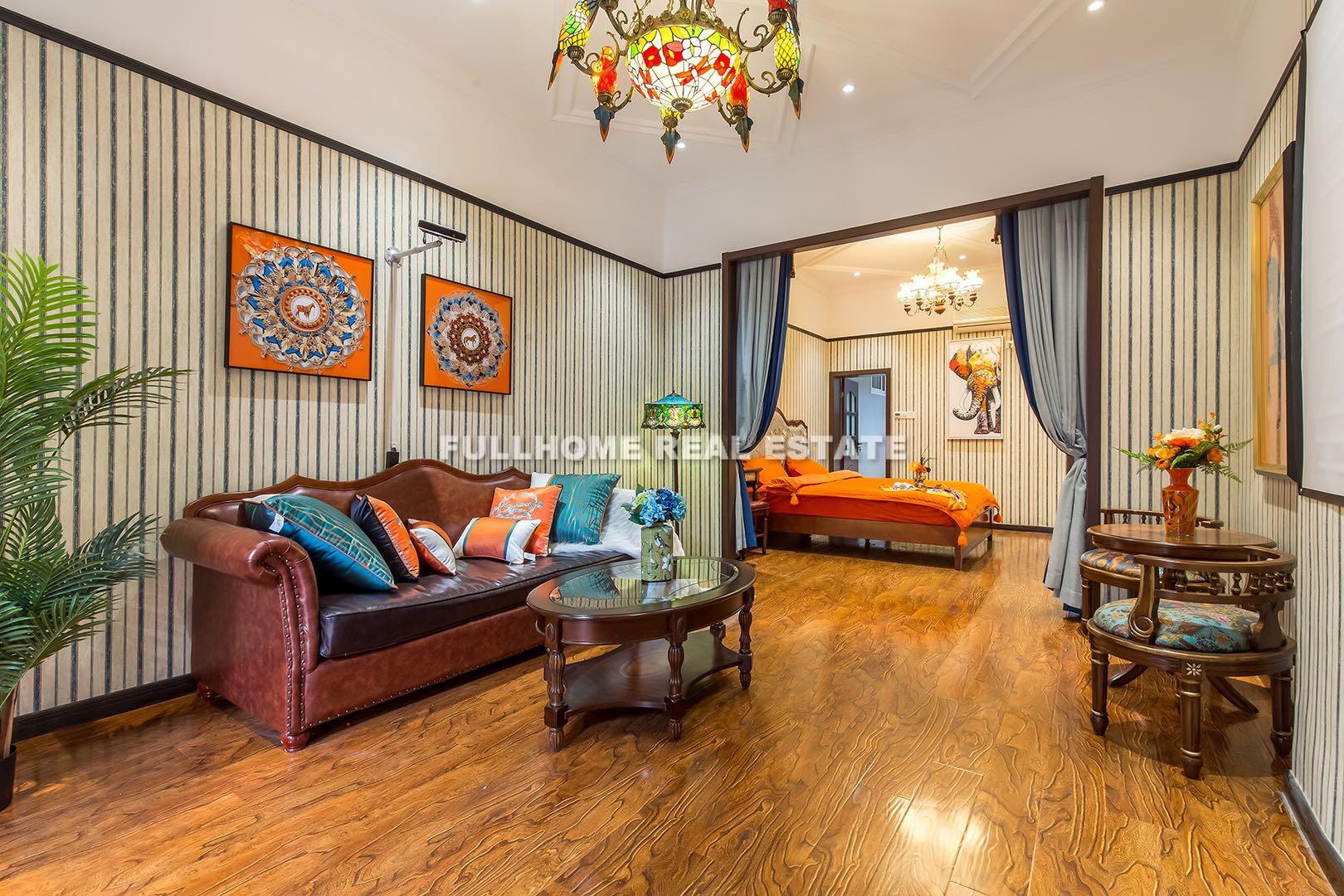 Same compound: No.1-500 Xiangshan Road Old House, 1 bedrooms in Shanghai