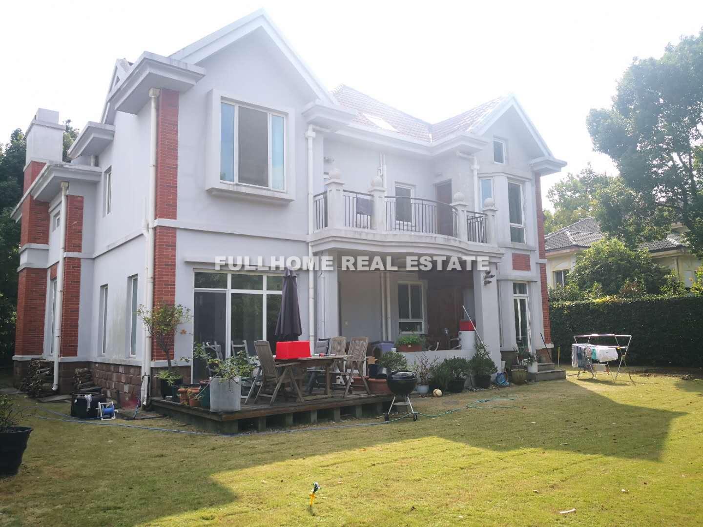 Violet Country Villa - 5 bedroom apartment in Shanghai, Qingpu, Suburb