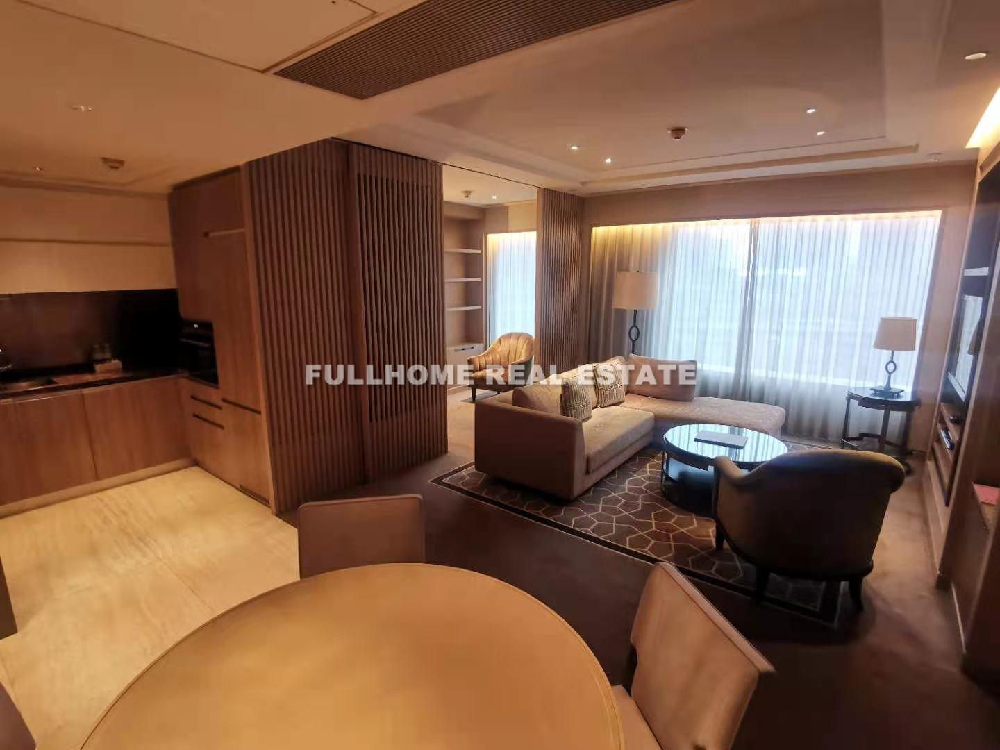 Same compound: IFC Residence, 2 bedrooms in Shanghai