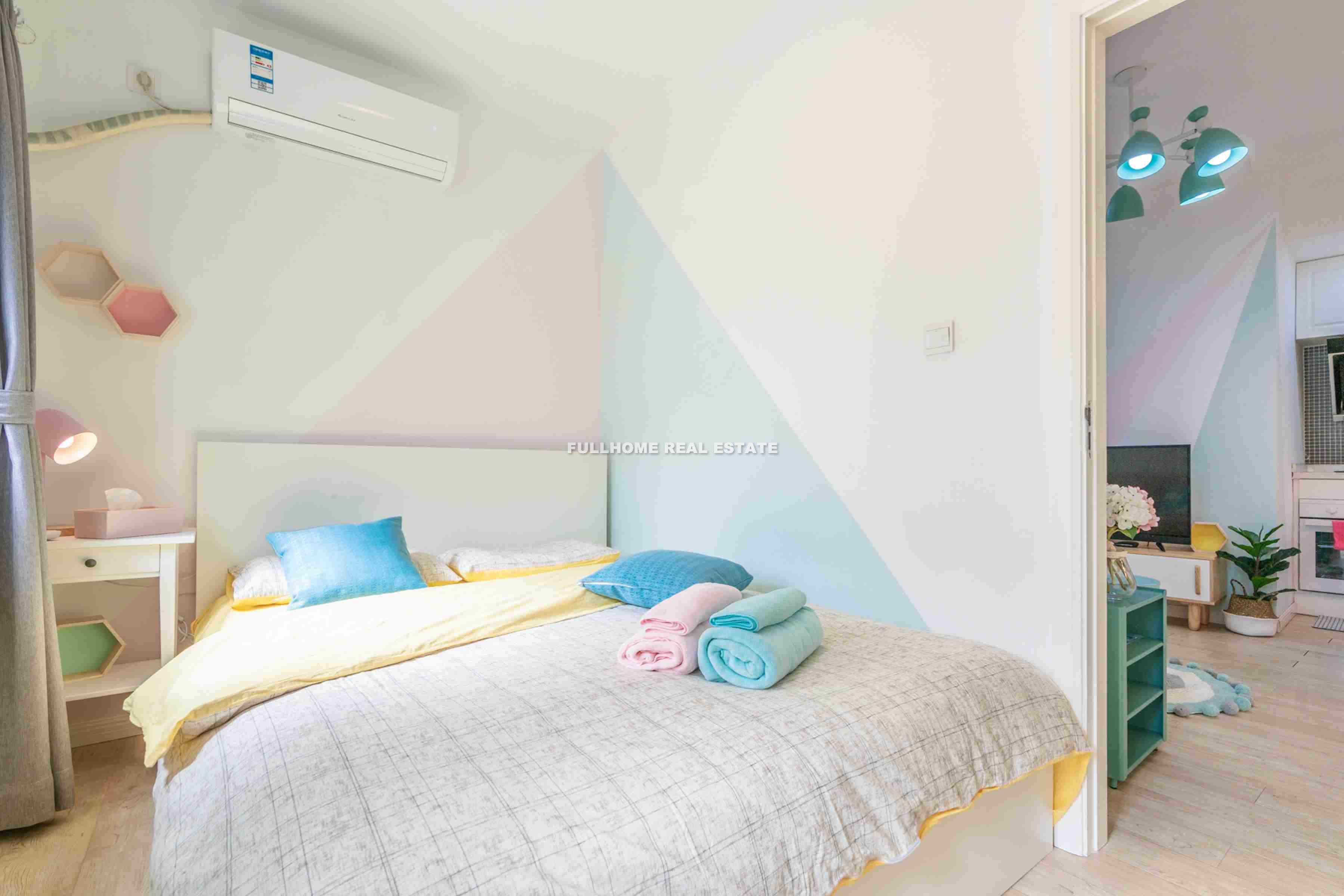 Lane 1-1000 South Shanxi Road Old House - Interior view 4, Shanghai rental property