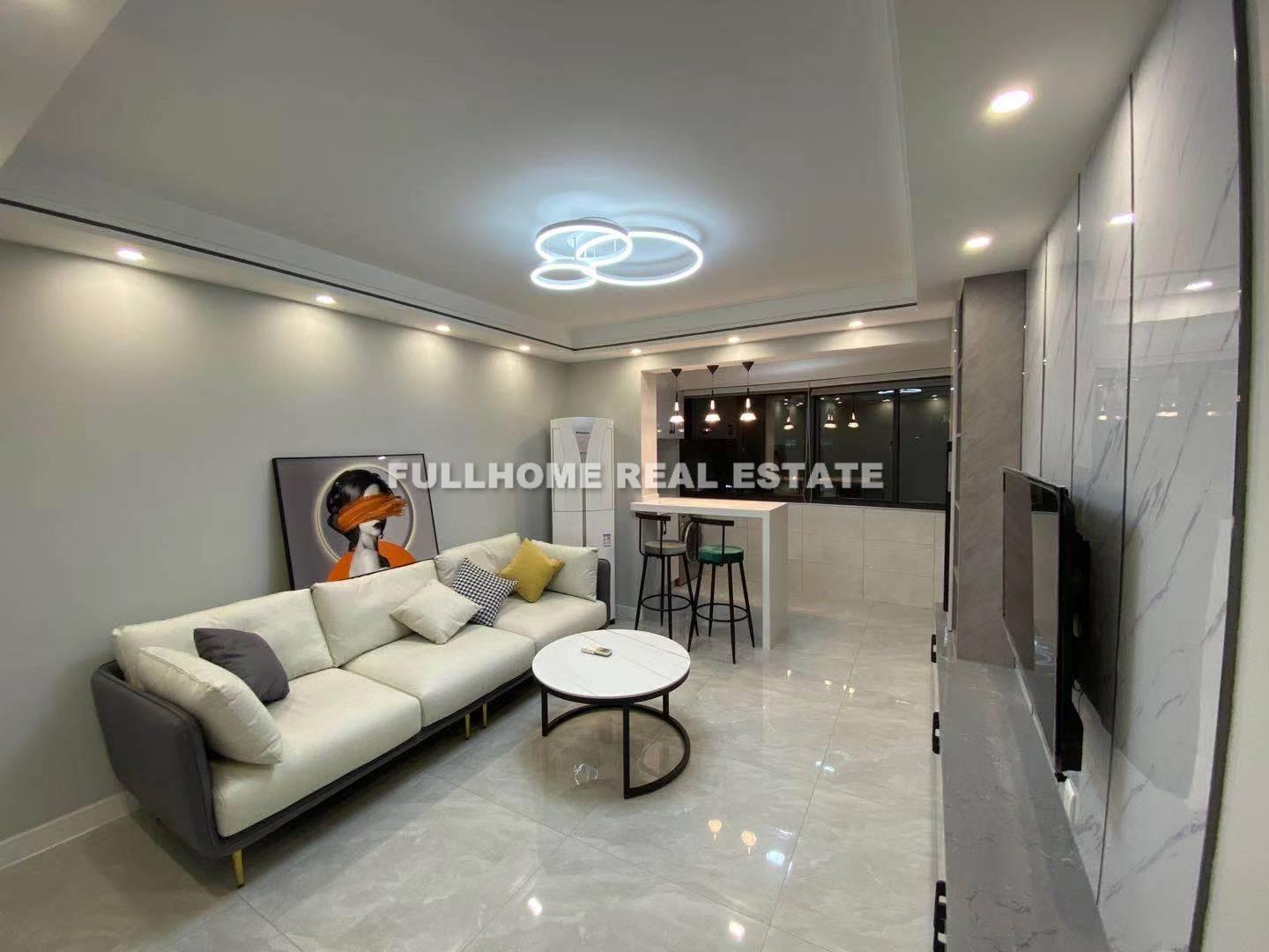 Same compound: Dingxin Apartment, 2 bedrooms in Shanghai