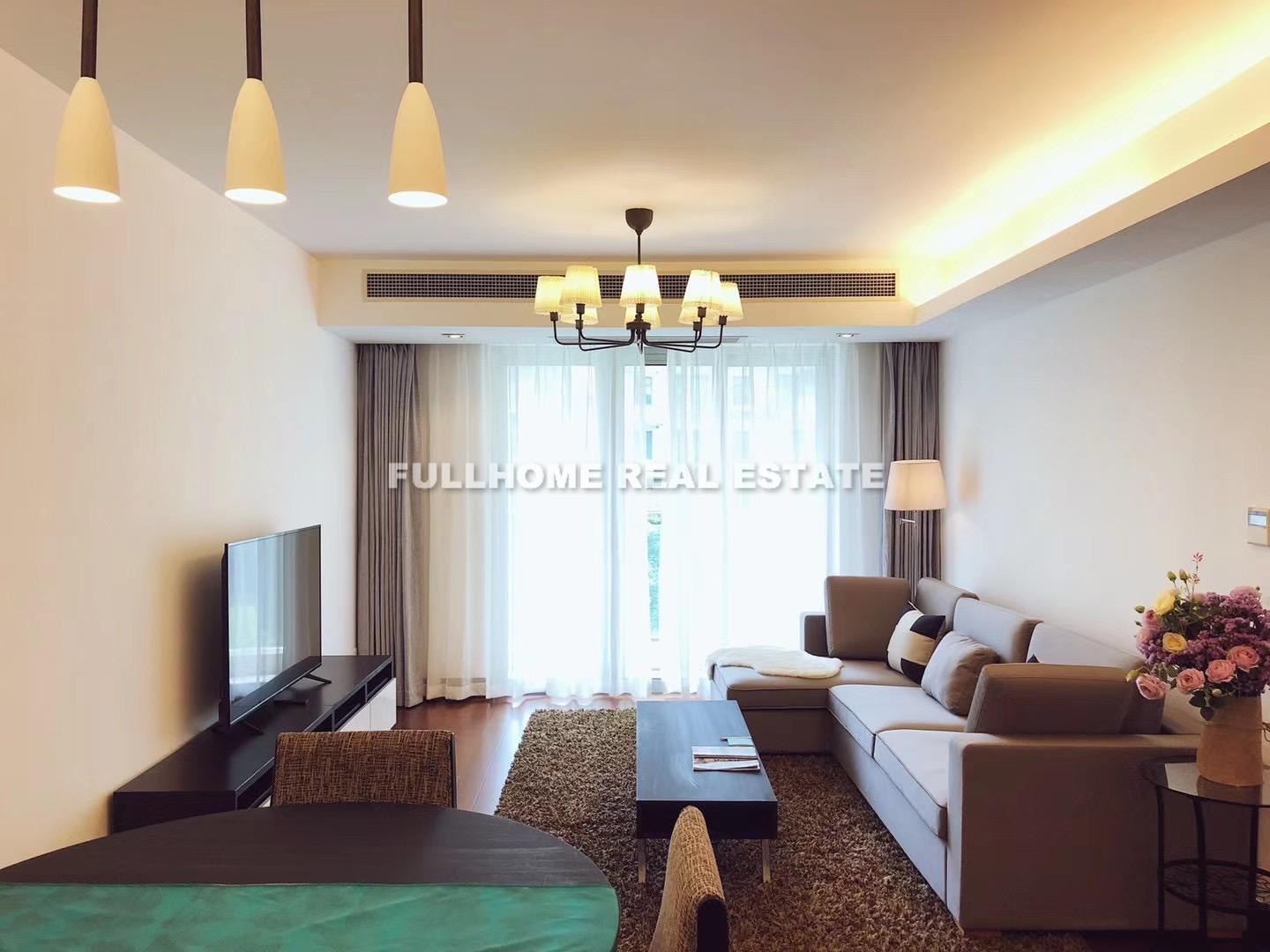 Novel Century - 1 bedroom apartment in Shanghai, Xujiahui, Downtown