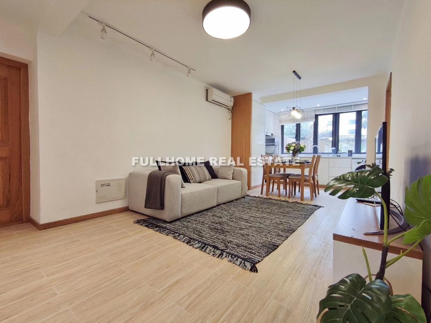 Lane 1-500 Hengshan Road Old House - 2 bedroom apartment in Shanghai, FFC, Downtown