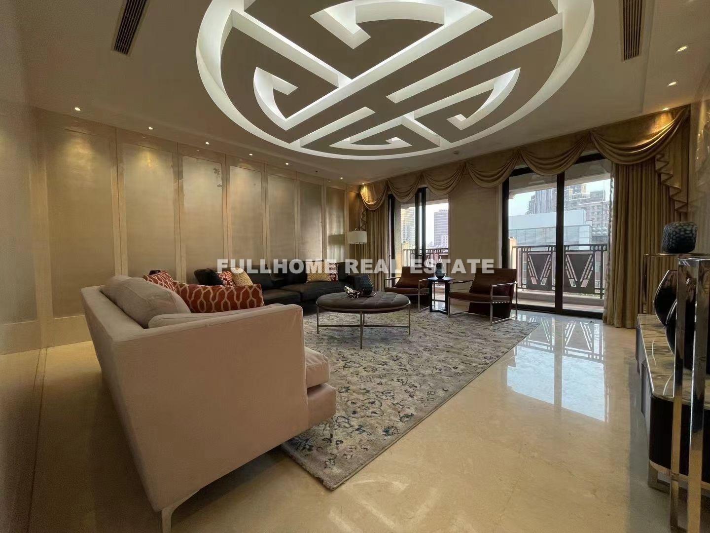Same compound: Lyceum Mansion, 3 bedrooms in Shanghai