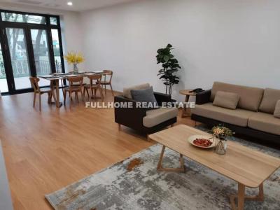 Similar property: Green Valley Villas, 4 bedrooms, 220 sqm in Shanghai