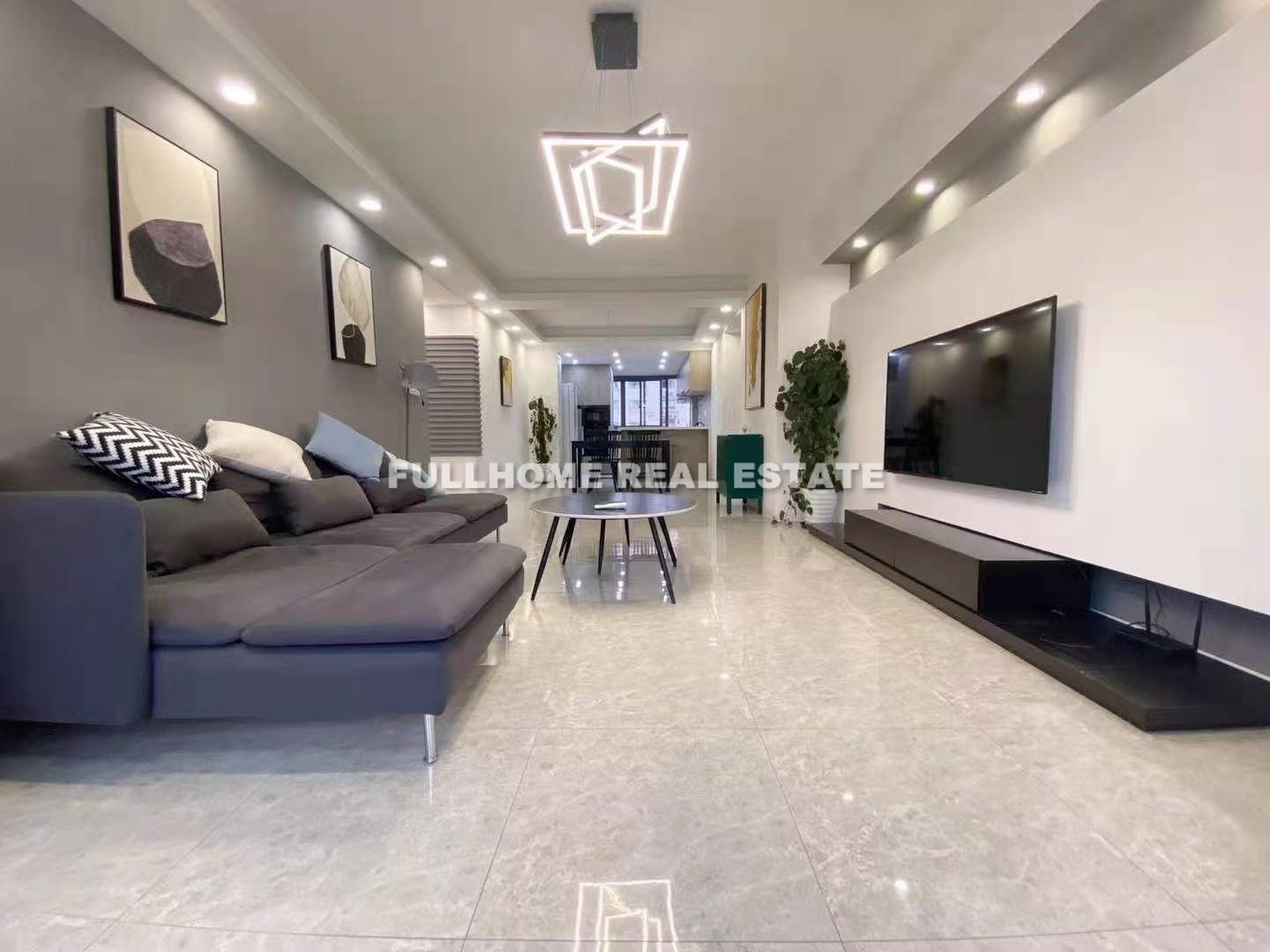 Same compound: Jin An Kang Yu, 3 bedrooms in Shanghai