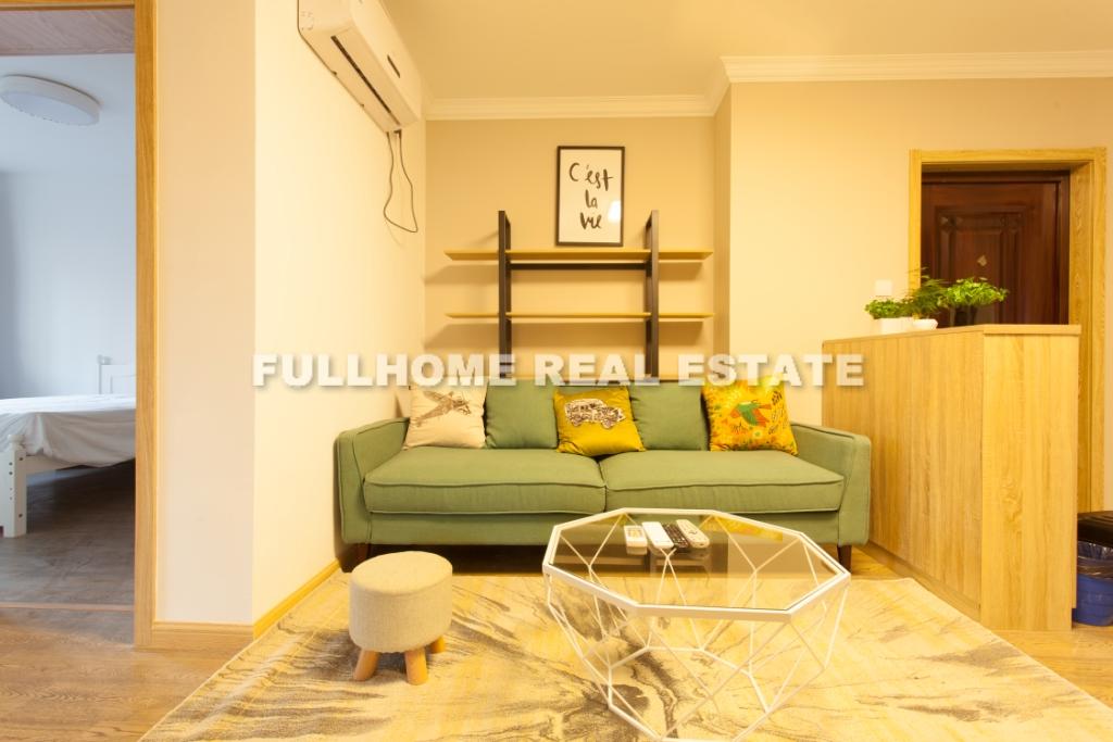 Same compound: Hepan Mingzhu, 4 bedrooms in Shanghai