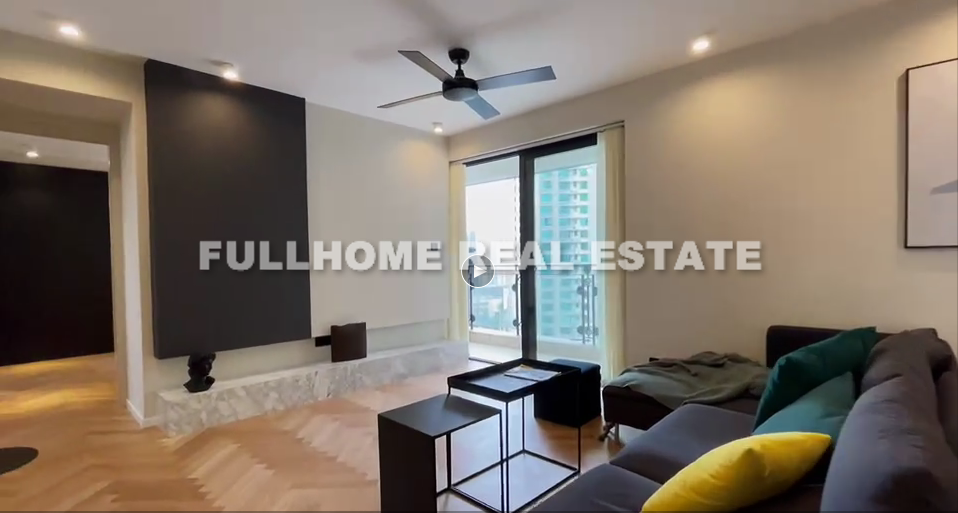Oriental Manhattan - 3 bedroom apartment in Shanghai, Xujiahui, Downtown