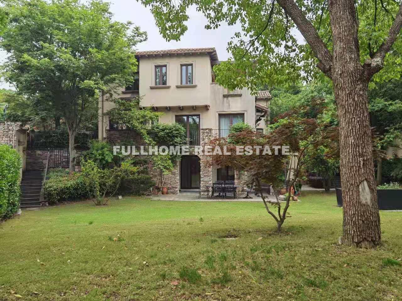 Similar property: Rancho Santa Fe, 4 bedrooms, 345 sqm in Shanghai