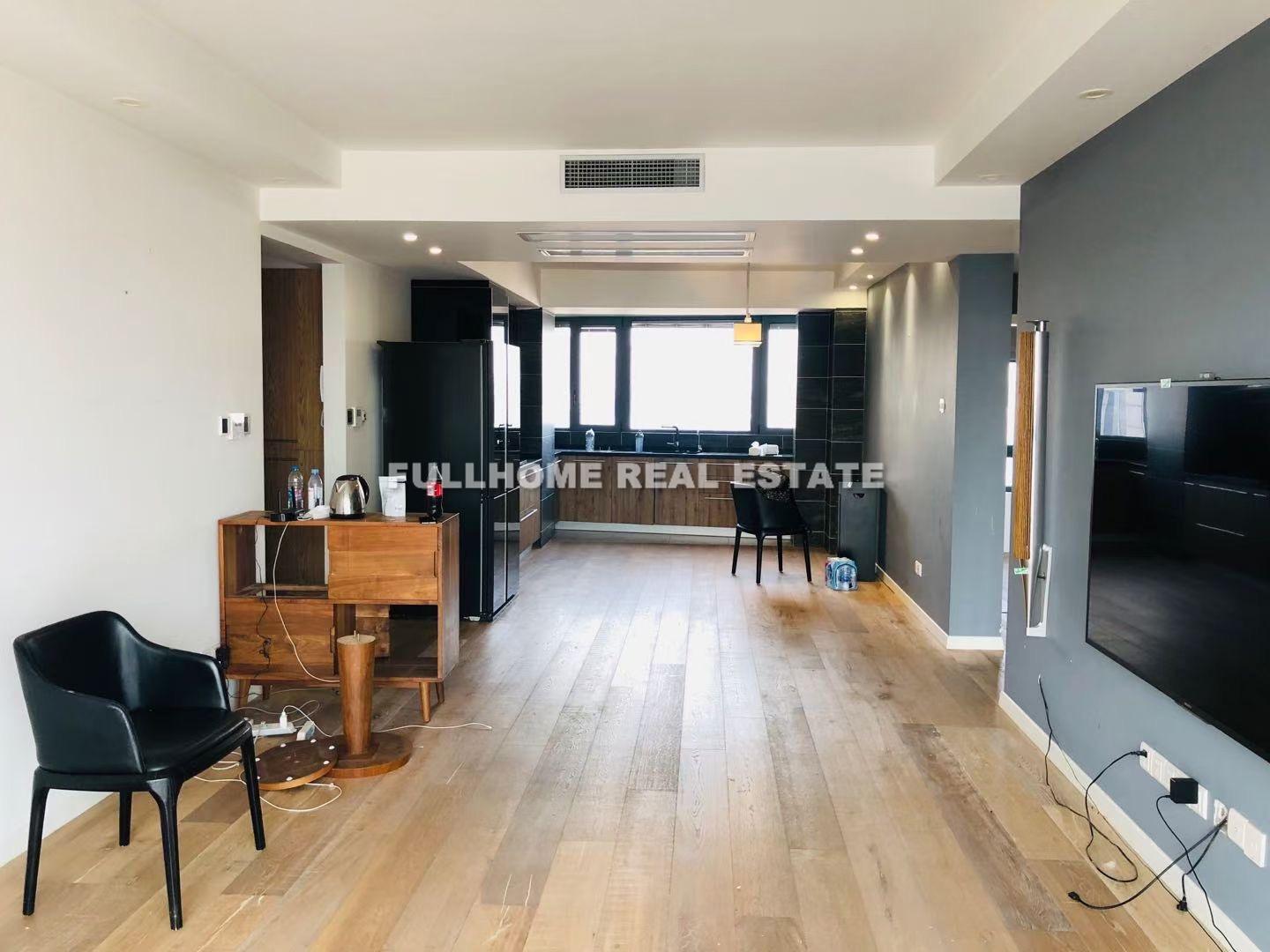 Same compound: Youli Mansion, 2 bedrooms in Shanghai