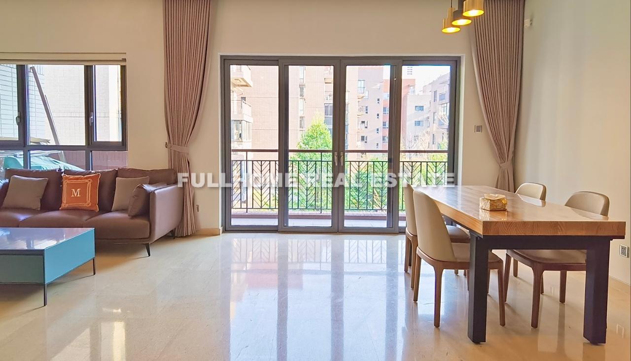 Sinan Mansion East Garden - 2 bedroom apartment in Shanghai, Xintiandi, Downtown