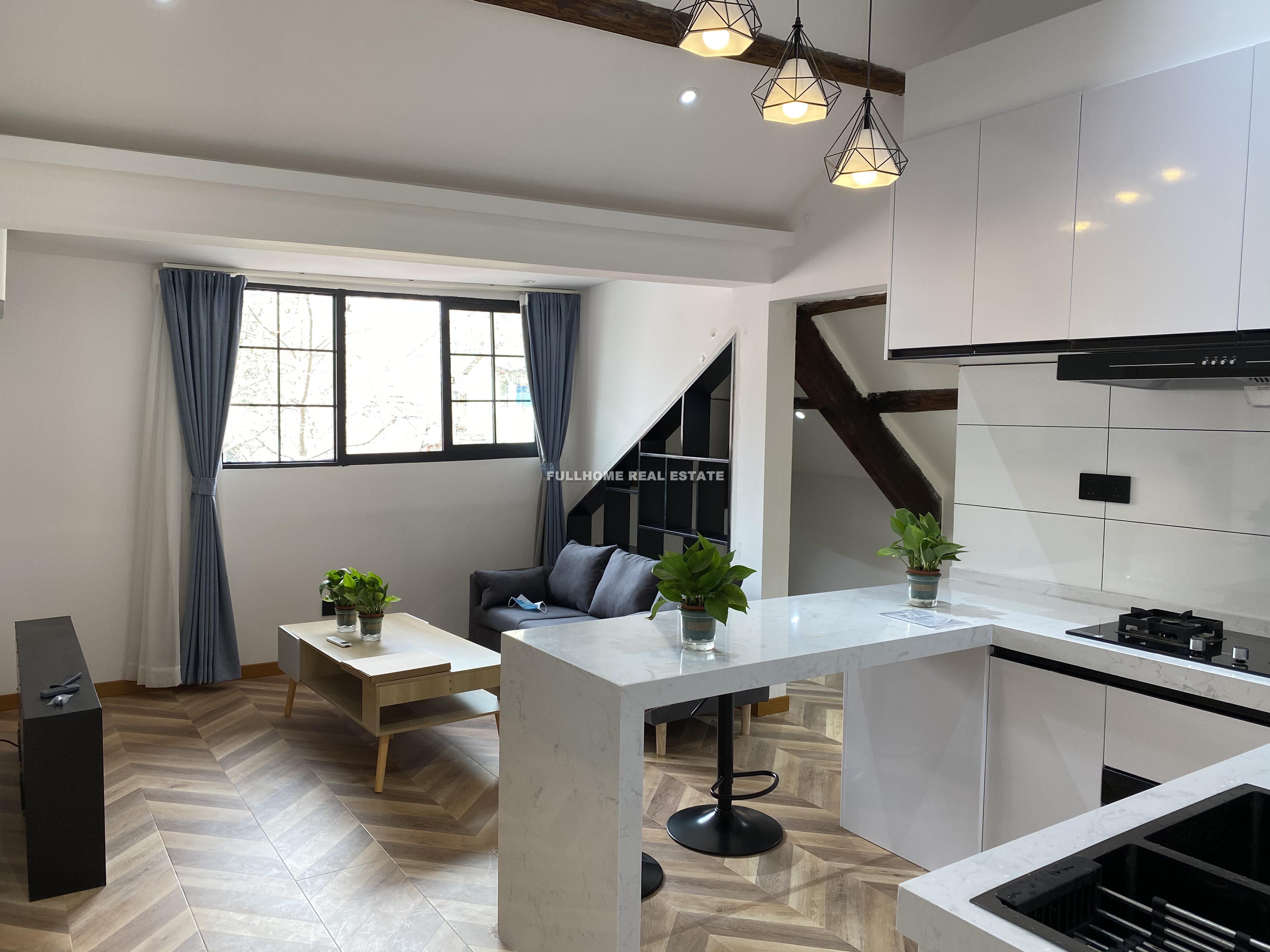 No.1000-1600 West Beijing Road Old House - 3 bedroom apartment in Shanghai, People Square, Downtown