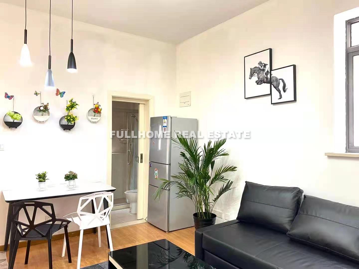 Lane 1-2000 Kangding Road Old House - 1 bedroom apartment in Shanghai, Downtown, Downtown