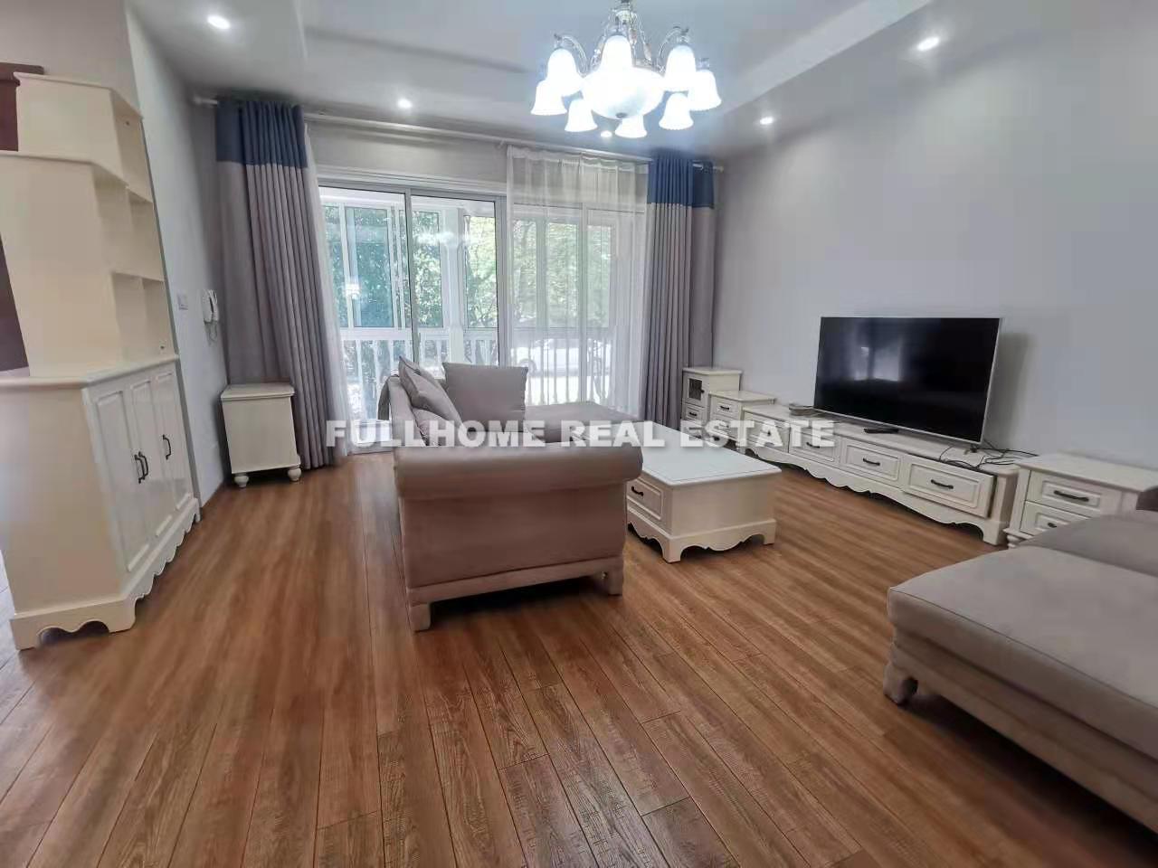 Same compound: China Garden Villas, 4 bedrooms in Shanghai
