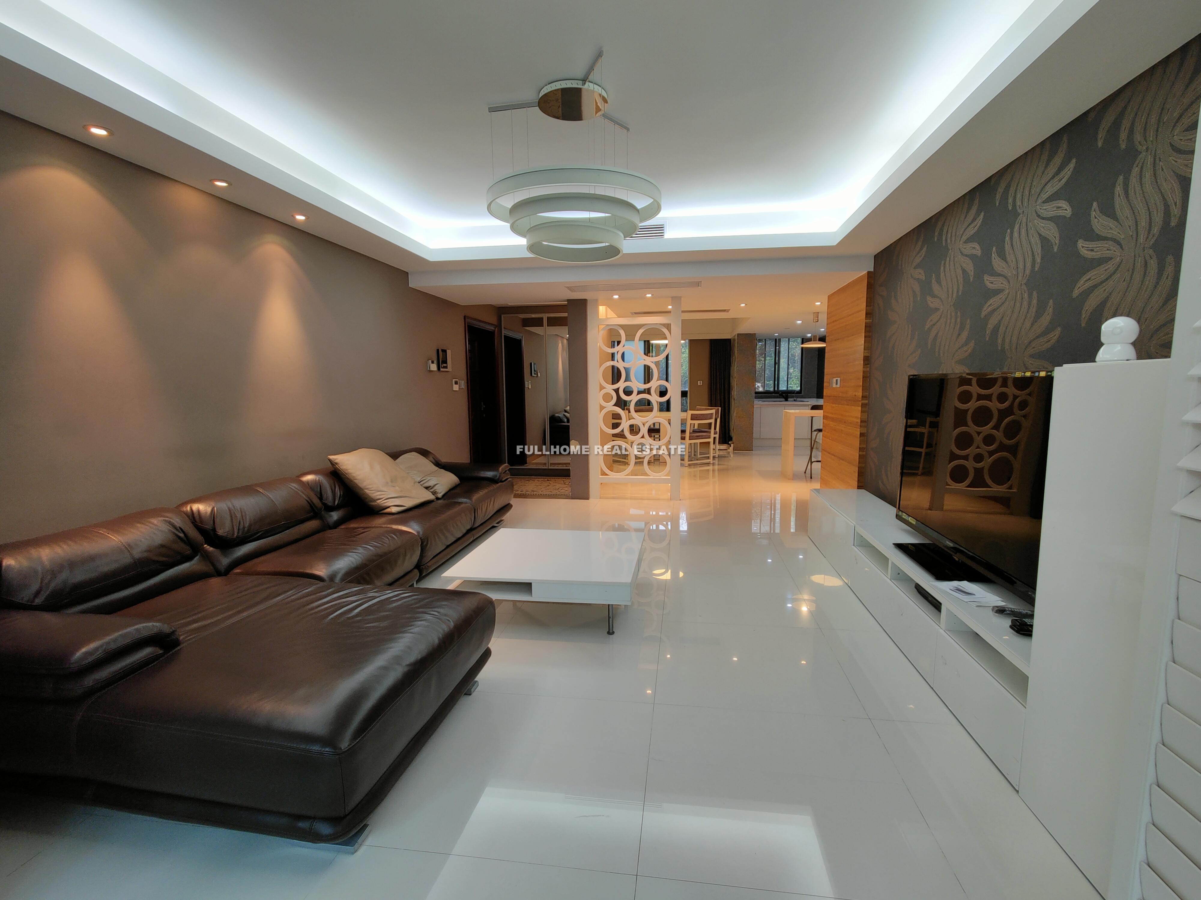 Grand Jewel Apartment - 3 bedroom apartment in Shanghai, Jing An, Downtown