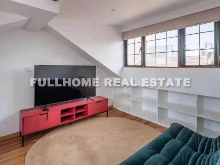 Lane1-500 Tianping Road Old House - 3 bedroom apartment in Shanghai, Xujiahui, Downtown