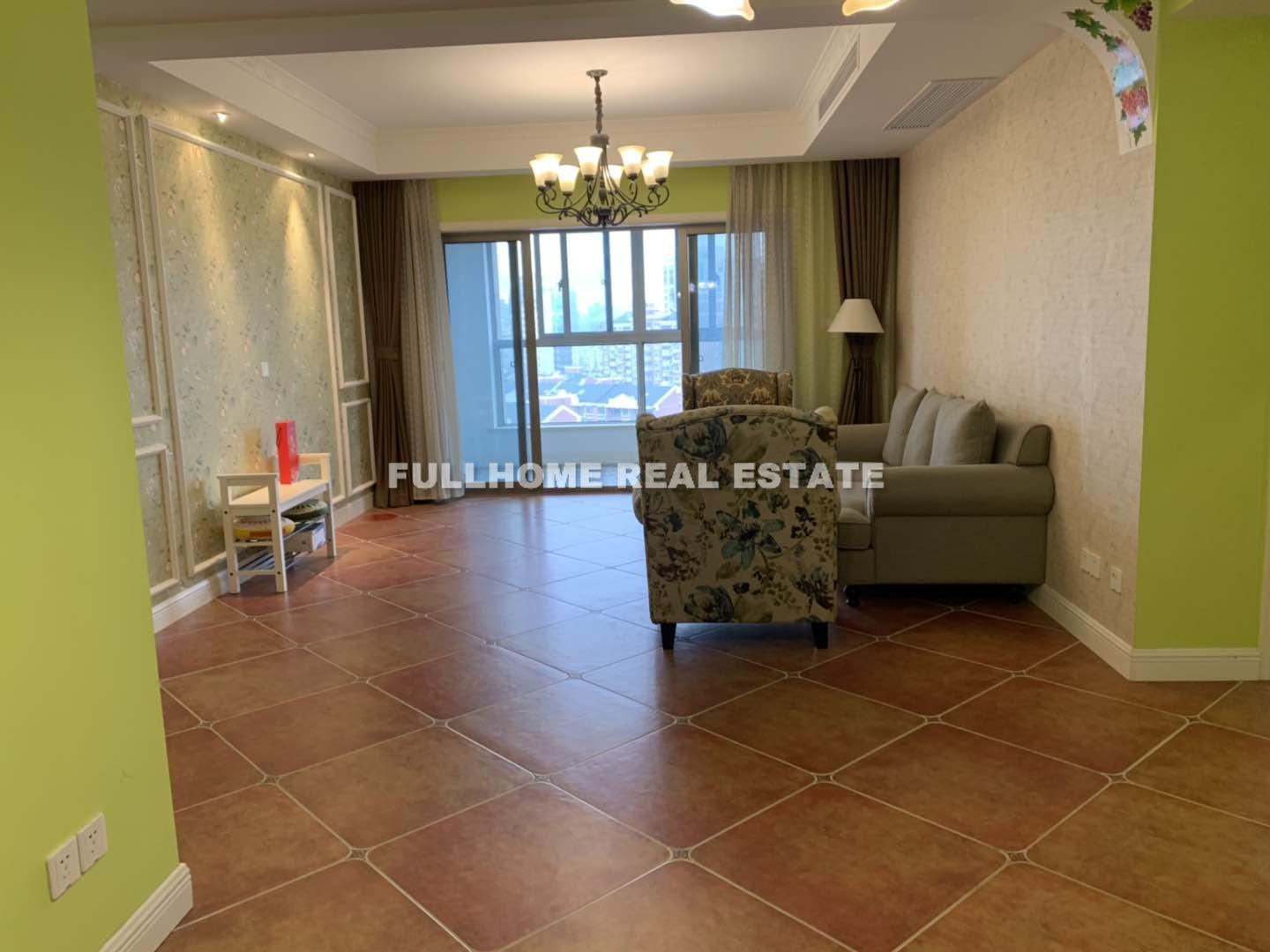 Shanghai Bay - 3 bedroom apartment in Shanghai, Xujiahui, Downtown
