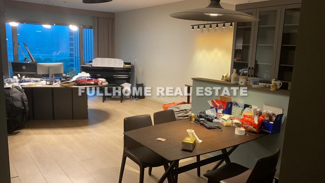 Shimao Riviera Garden - 2 bedroom apartment in Shanghai, Lujiazui, Pudong