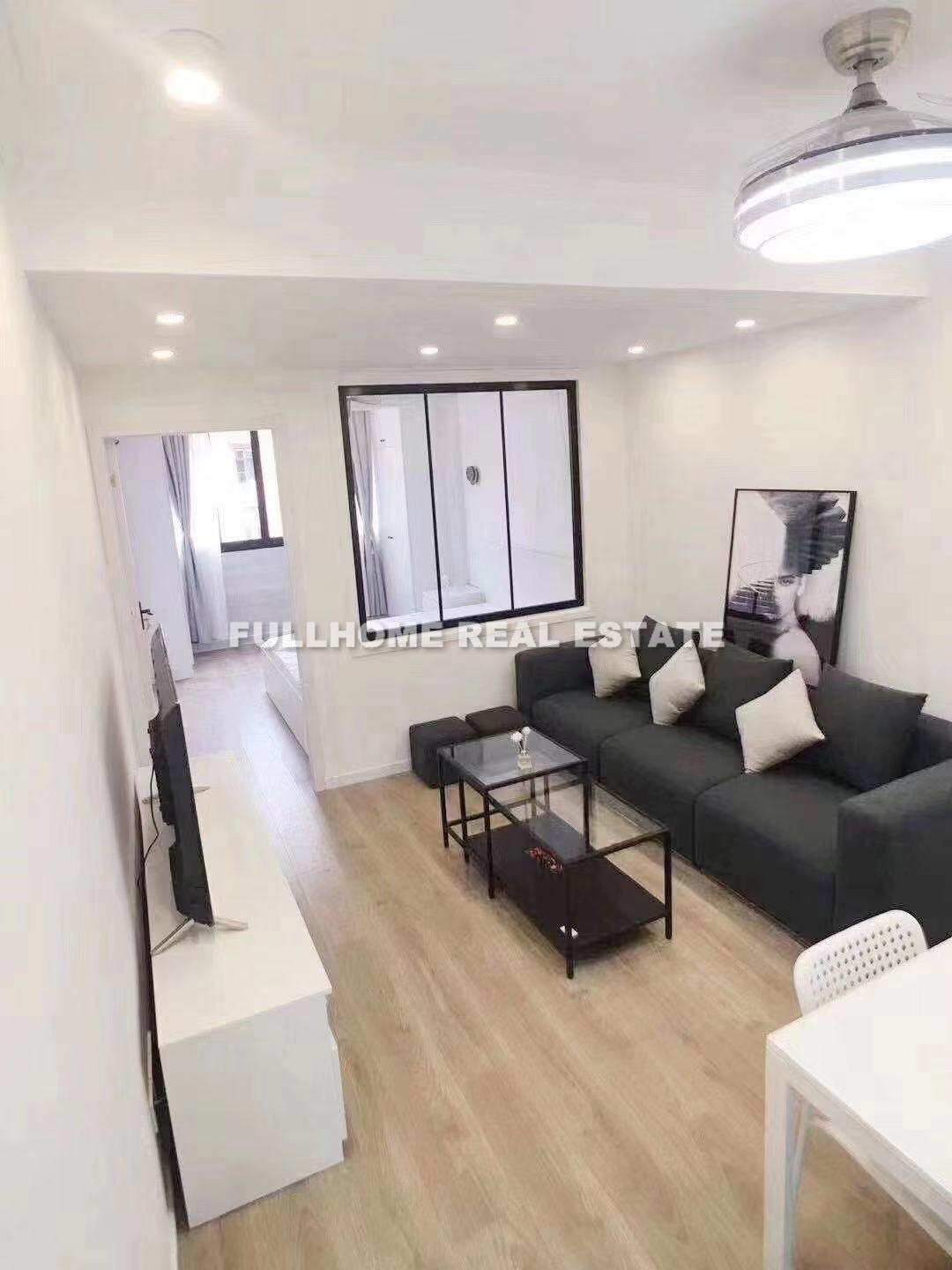 Lane 1-500 Xuanhua Road Old House - 2 bedroom apartment in Shanghai, Downtown, Downtown