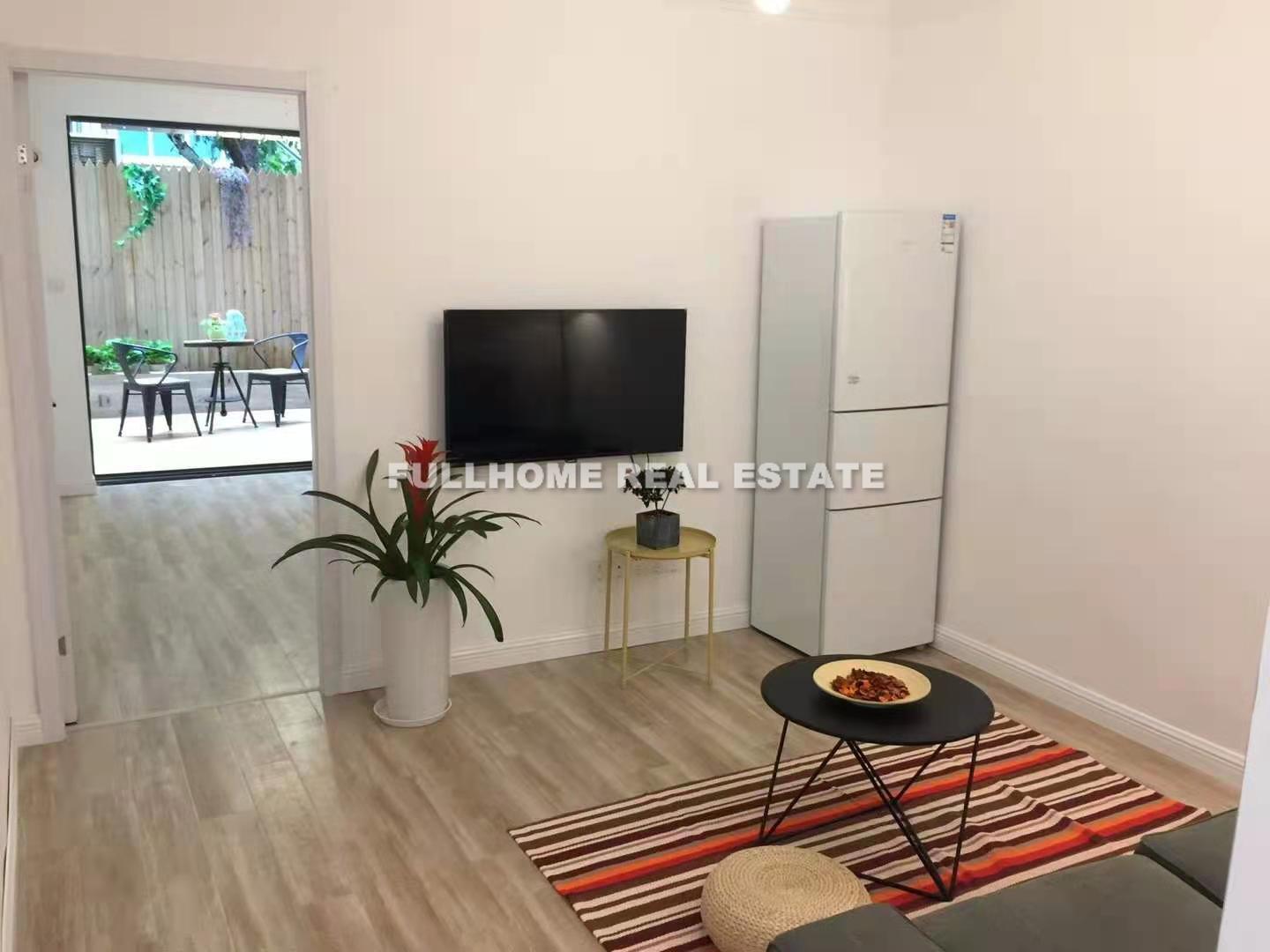 Lane 1-1000 Panyu Road Old House - 1 bedroom apartment in Shanghai, Downtown, Downtown