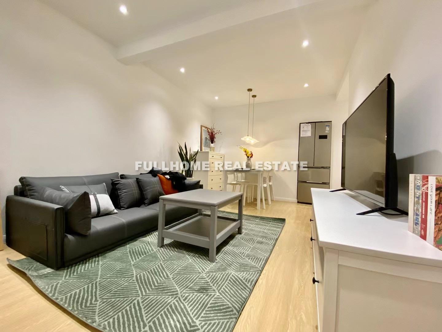 Same compound: Huizhong Kangding Apartment, 2 bedrooms in Shanghai