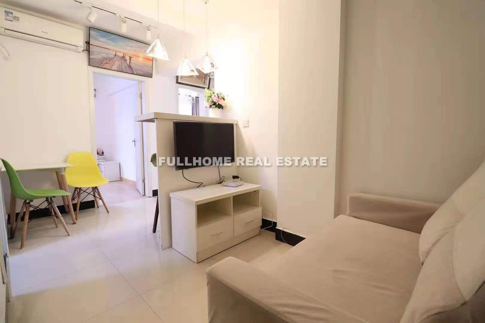 Same compound: Jingxi Apartment, 2 bedrooms in Shanghai
