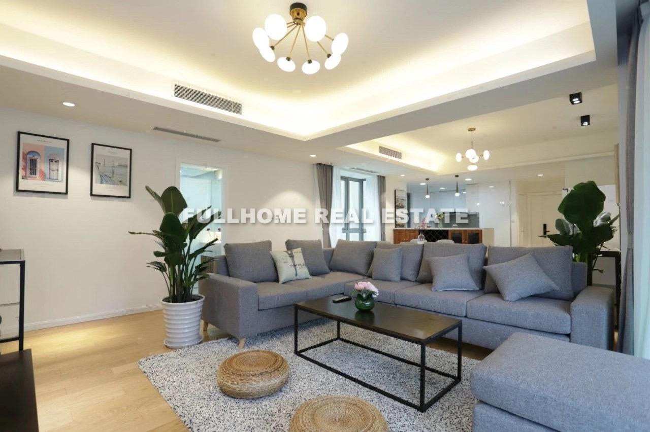 Jing An Four Seasons - 4 bedroom apartment in Shanghai, Jing An, Downtown