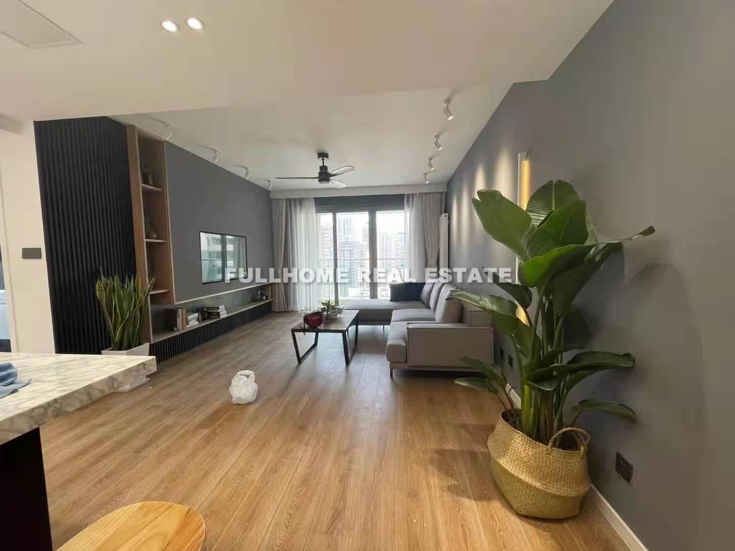 Novel Century - 3 bedroom apartment in Shanghai, Xujiahui, Downtown