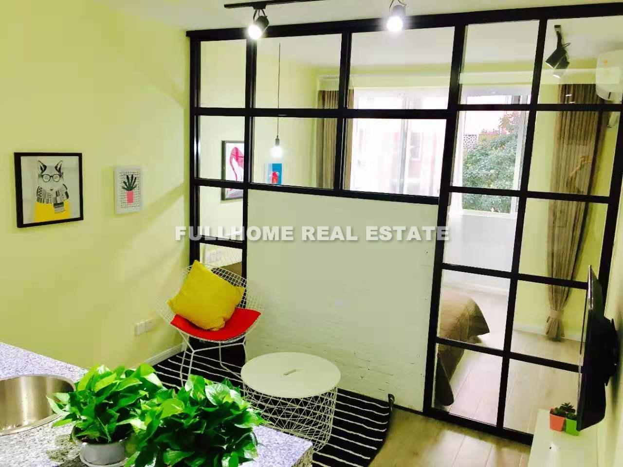 Same compound: Changhong Apartment, 1 bedrooms in Shanghai