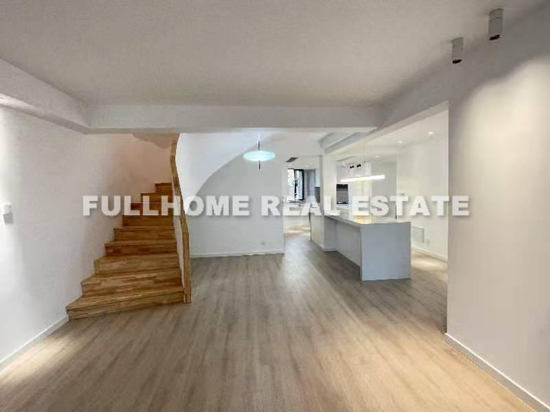 Lane 1-400 Danshui Road Old House	 - Interior view 5, Shanghai rental property