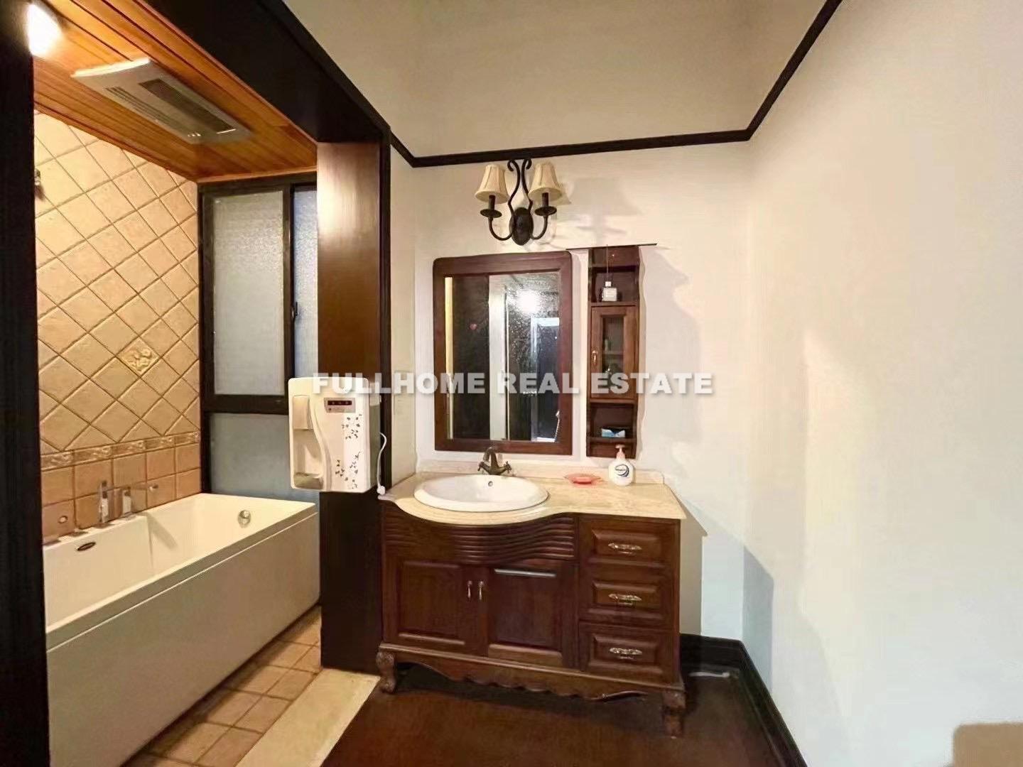 Lane 1-1000 Weihai Road Old House - Interior view 7, Shanghai rental property